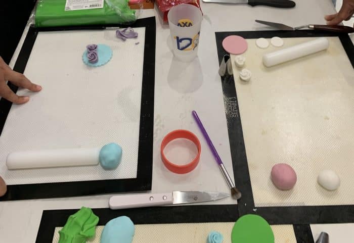 Atelier Pâtisserie : cake pops et magnum Halloween 1 IMG 2300