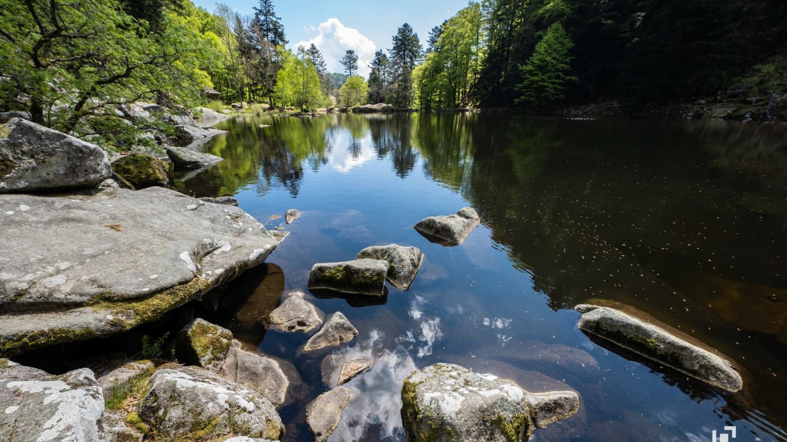 231010613 circuit de randonnee les cascades de la wormsa et le lac du fischboedle 2 1600x900 1