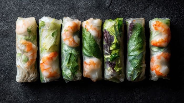 fresh vietnamese spring rolls with shrimp vegetables 2
